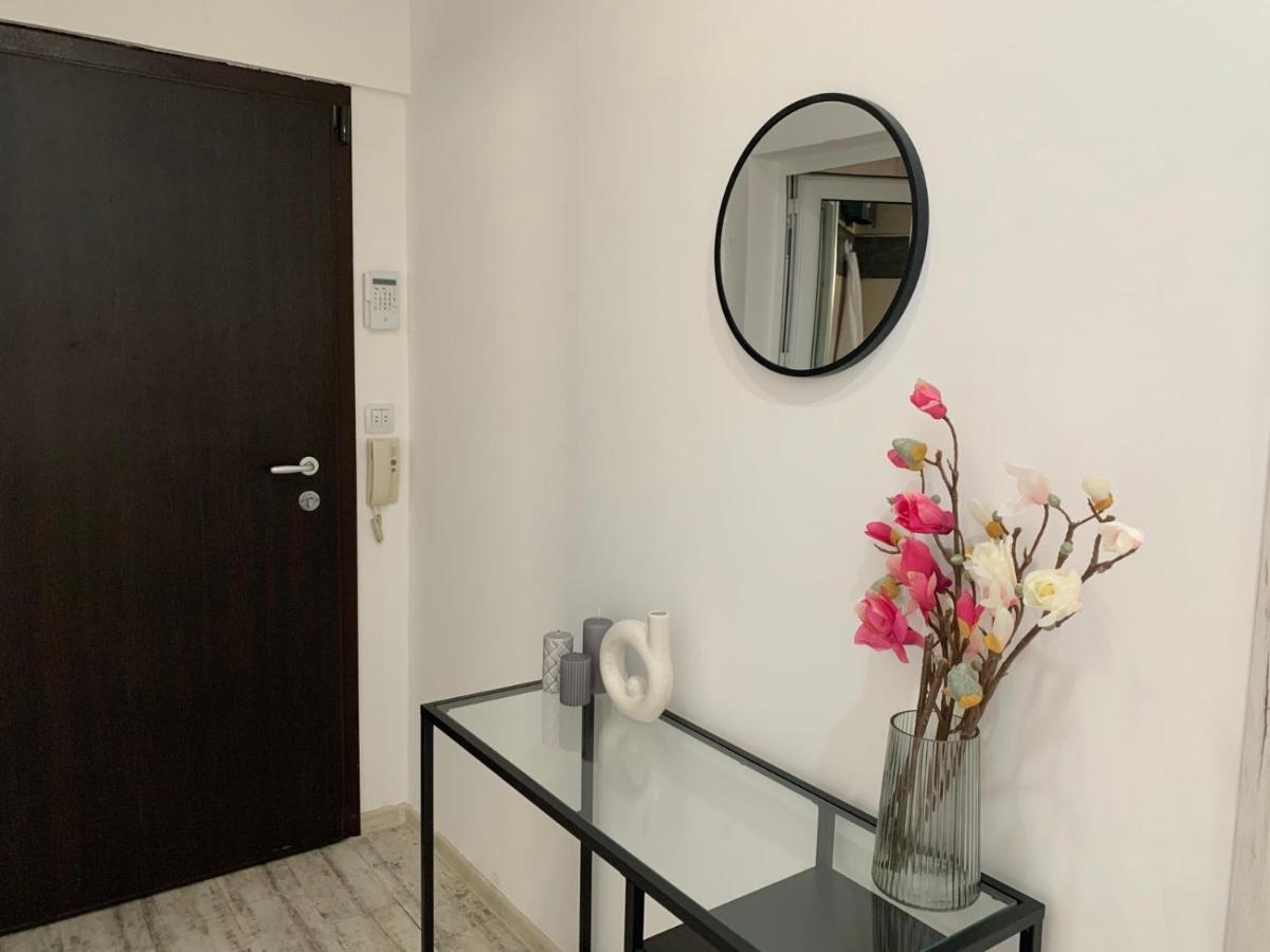 Nordic Style Apartment With Underground Parking Sofia Ngoại thất bức ảnh