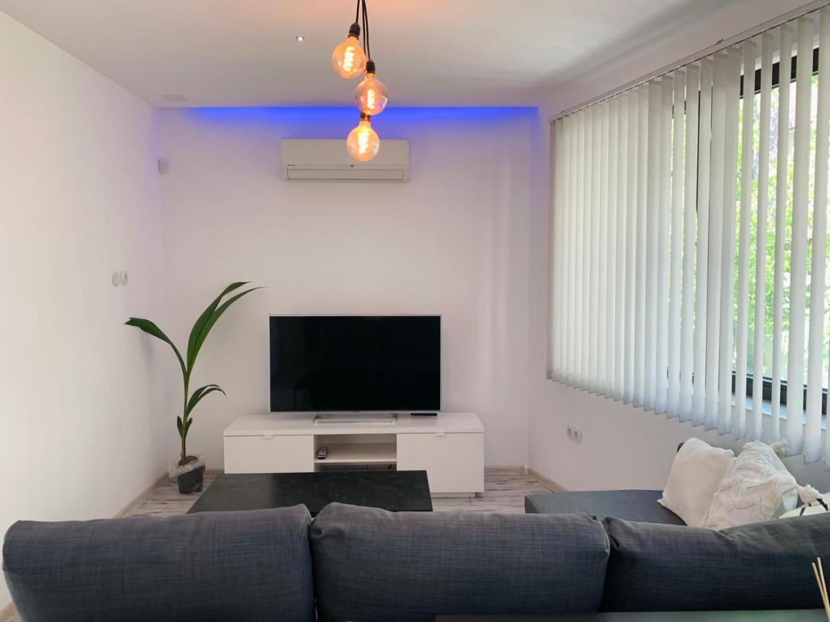 Nordic Style Apartment With Underground Parking Sofia Ngoại thất bức ảnh