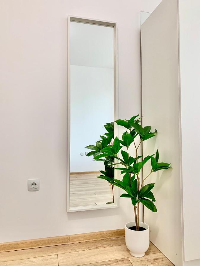 Nordic Style Apartment With Underground Parking Sofia Ngoại thất bức ảnh